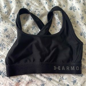 Under aurmor sports bra